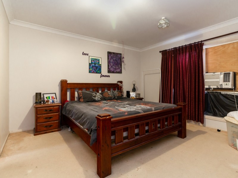 21 Ethion Drive, Regents Park QLD 4118