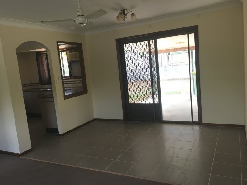 5 Aquila Court,, Regents Park QLD 4118