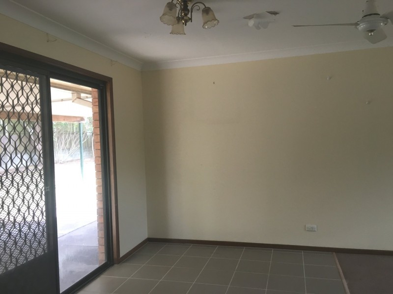 5 Aquila Court,, Regents Park QLD 4118