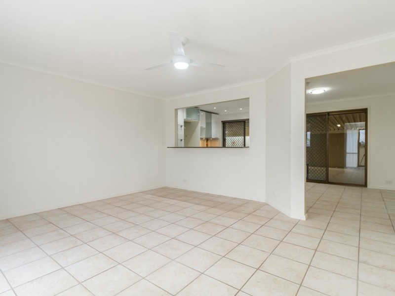 10 Ixora Court, Regents Park QLD 4118