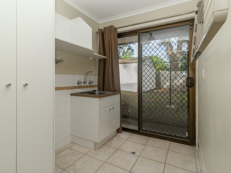 10 Ixora Court, Regents Park QLD 4118
