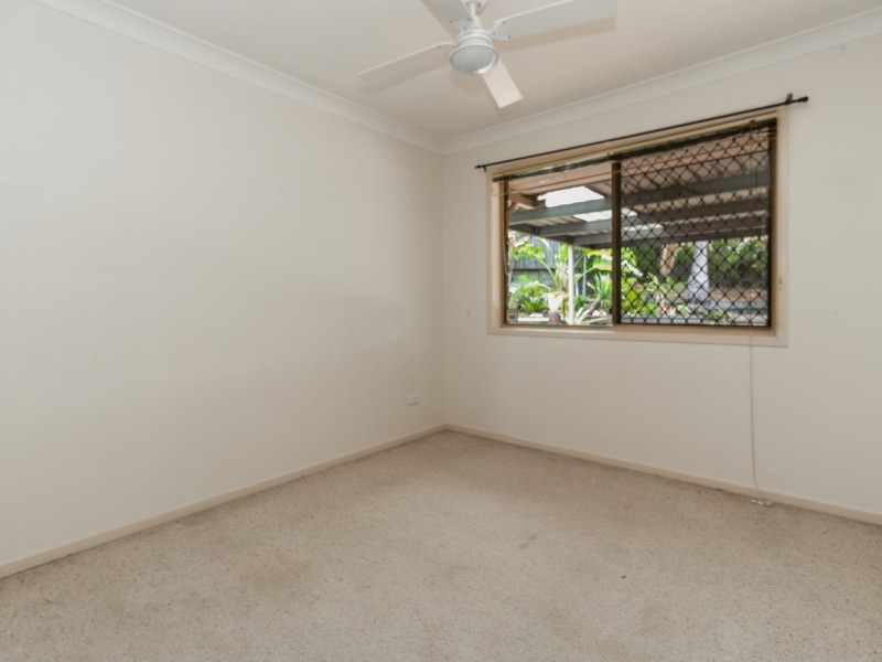 13 Jackson Court, Regents Park QLD 4118