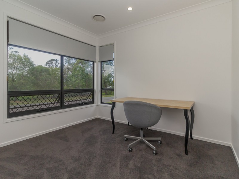 49 Falkland Street West, Heathwood QLD 4110