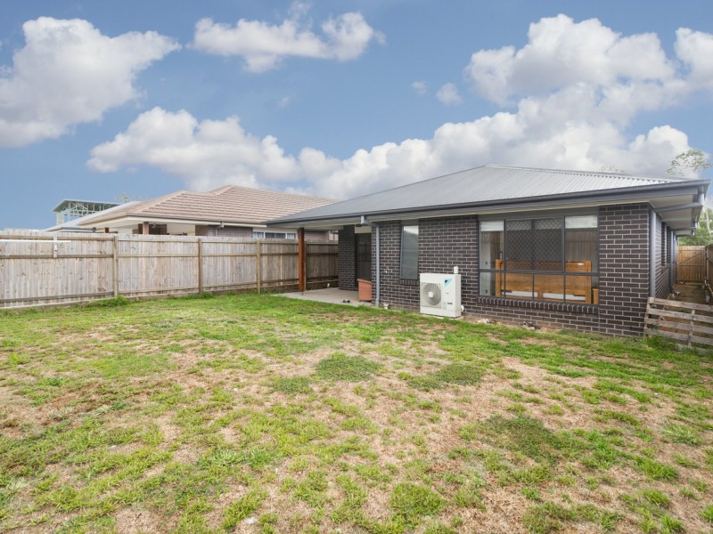 49 Falkland Street West, Heathwood QLD 4110