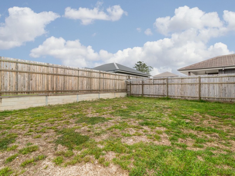 49 Falkland Street West, Heathwood QLD 4110