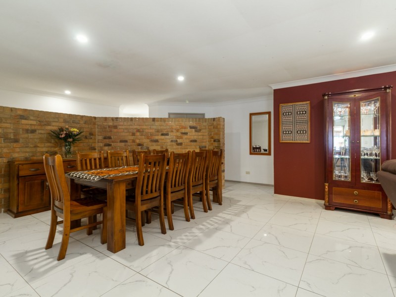 15 Lake Amaroo Court, Logan Reserve QLD 4133