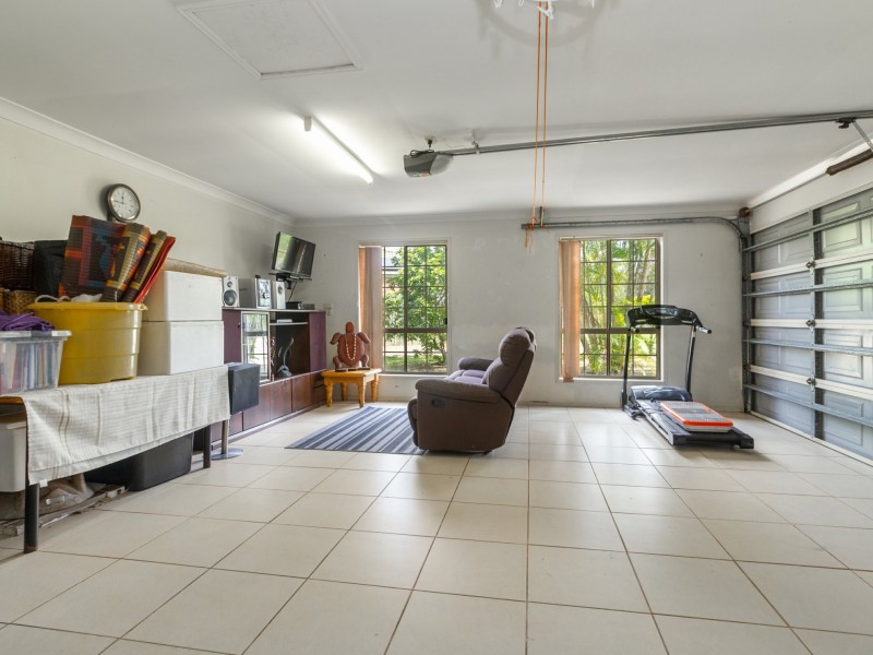 15 Lake Amaroo Court, Logan Reserve QLD 4133