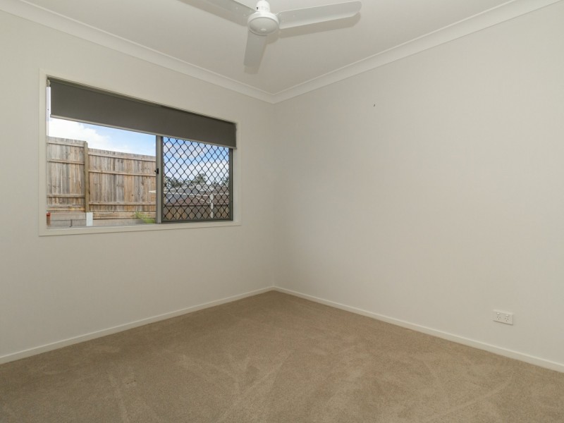 28 Mount Greville Way, Park Ridge QLD 4125