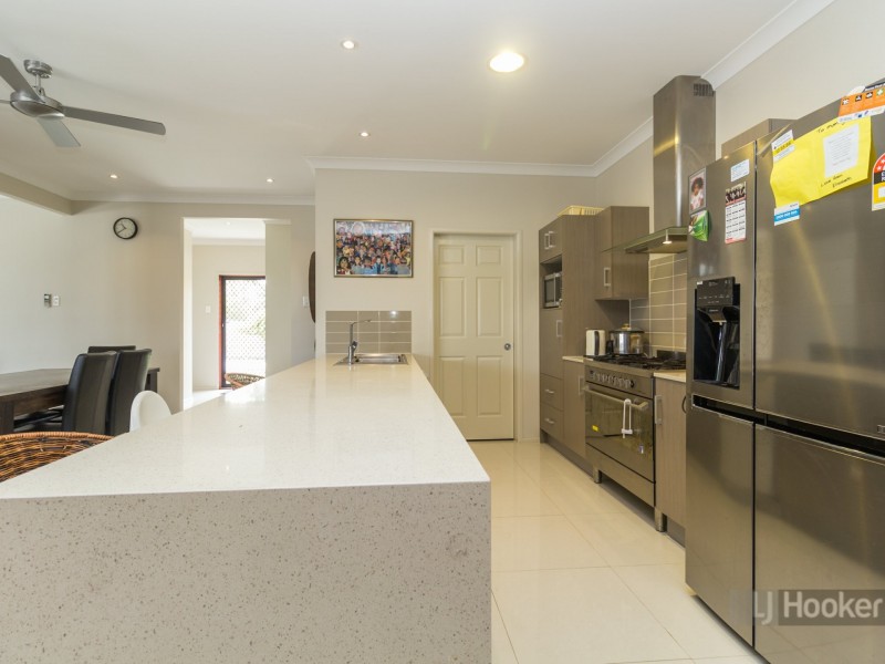 1 Quartz Close, Greenbank QLD 4124