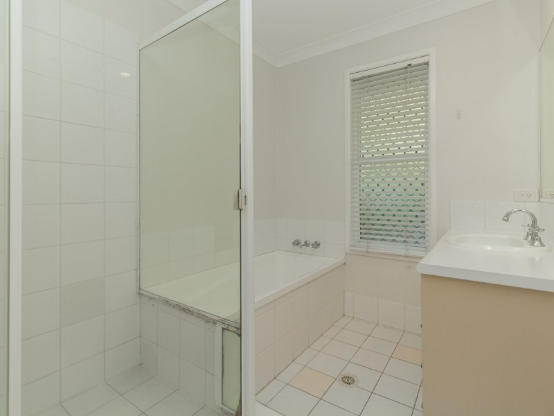 10 Serrata Circuit, Forest Lake QLD 4078
