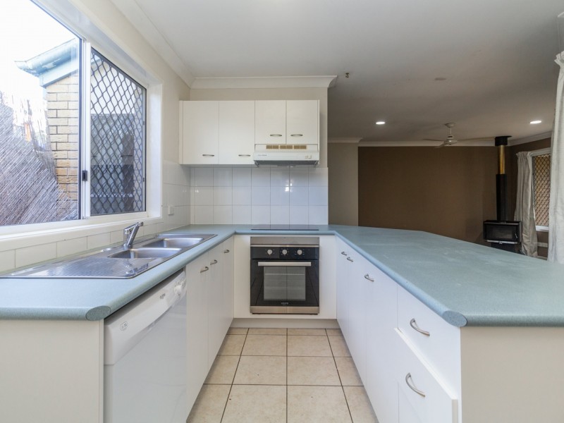 10 Serrata Circuit, Forest Lake QLD 4078
