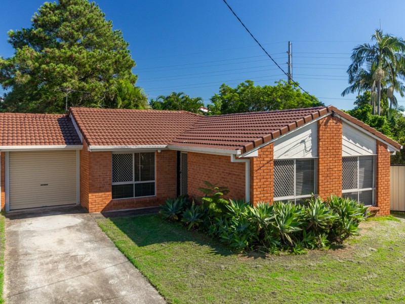 11 Front Court, Marsden QLD 4132