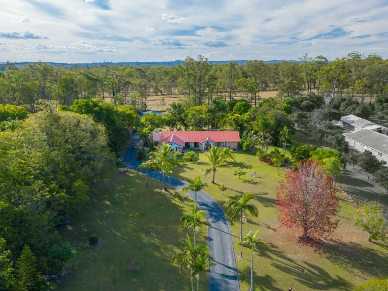 142 Talinga Drive, Park Ridge QLD 4125