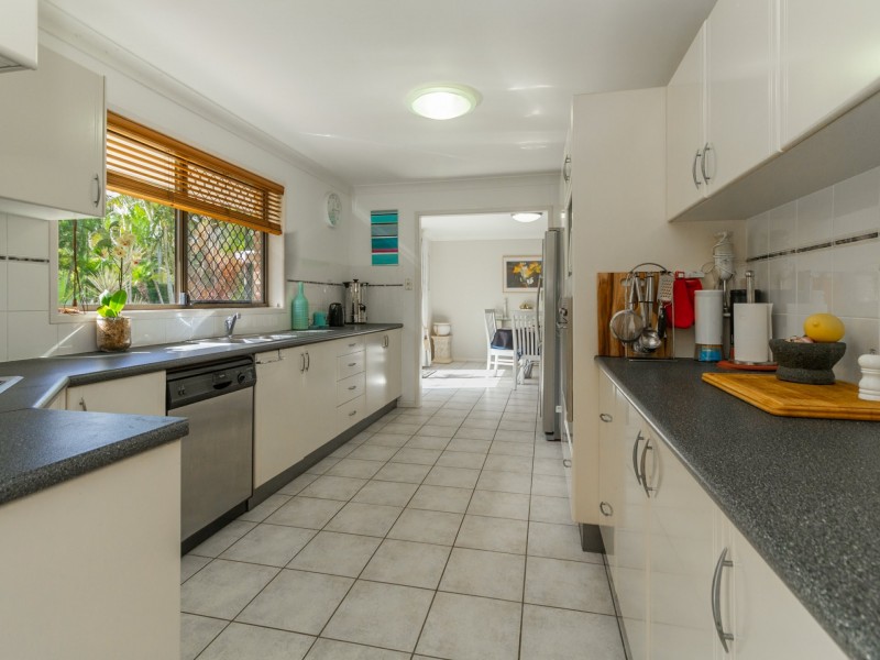 142 Talinga Drive, Park Ridge QLD 4125