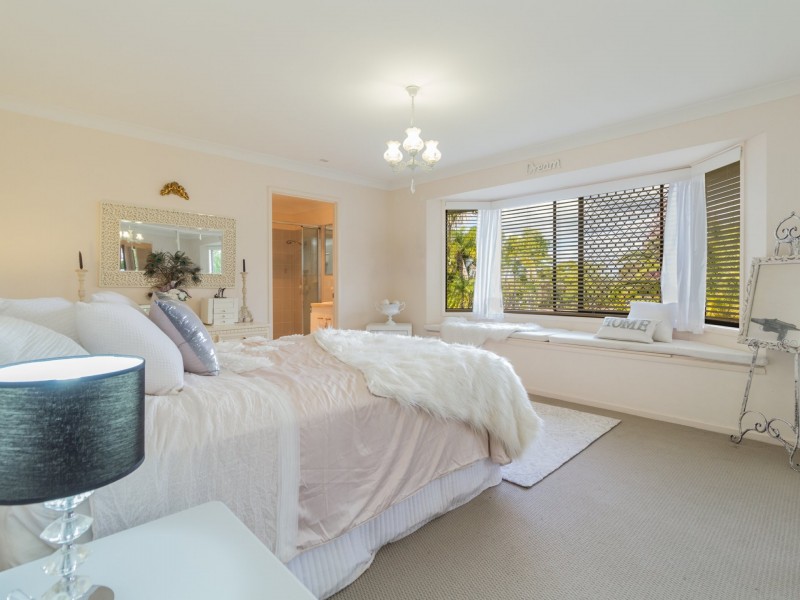 142 Talinga Drive, Park Ridge QLD 4125