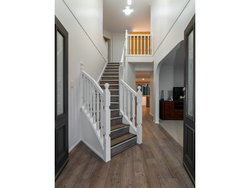88-90 Merluna Road, Park Ridge South QLD 4125