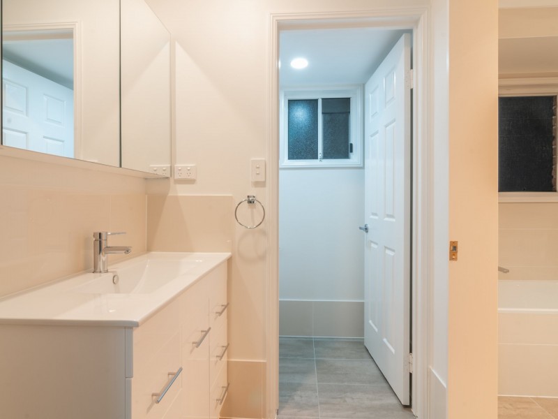 88-90 Merluna Road, Park Ridge South QLD 4125