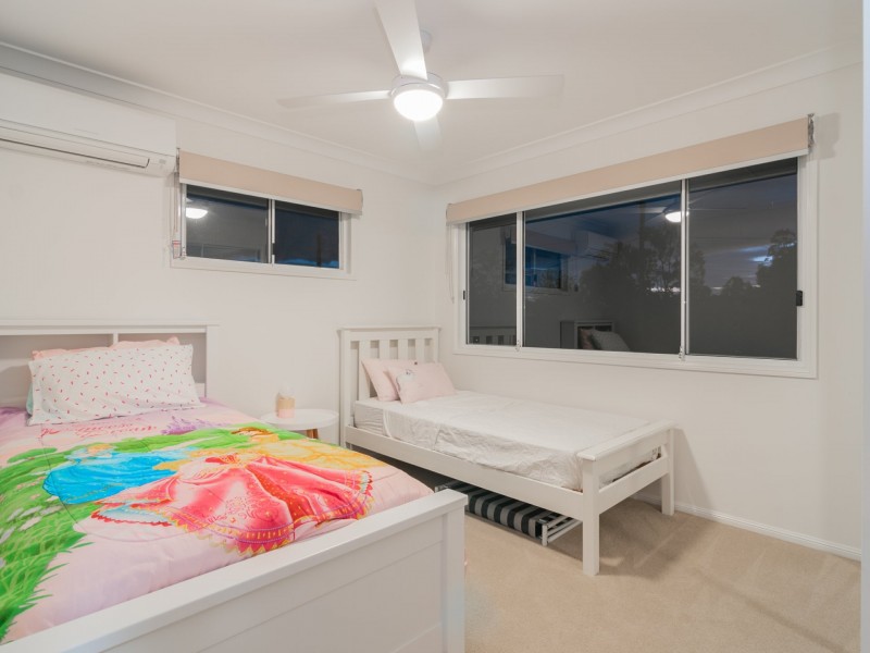 88-90 Merluna Road, Park Ridge South QLD 4125
