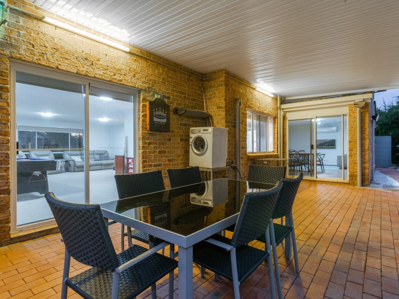 88-90 Merluna Road, Park Ridge South QLD 4125