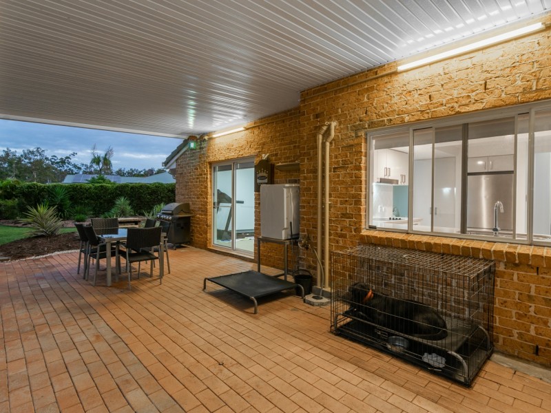 88-90 Merluna Road, Park Ridge South QLD 4125