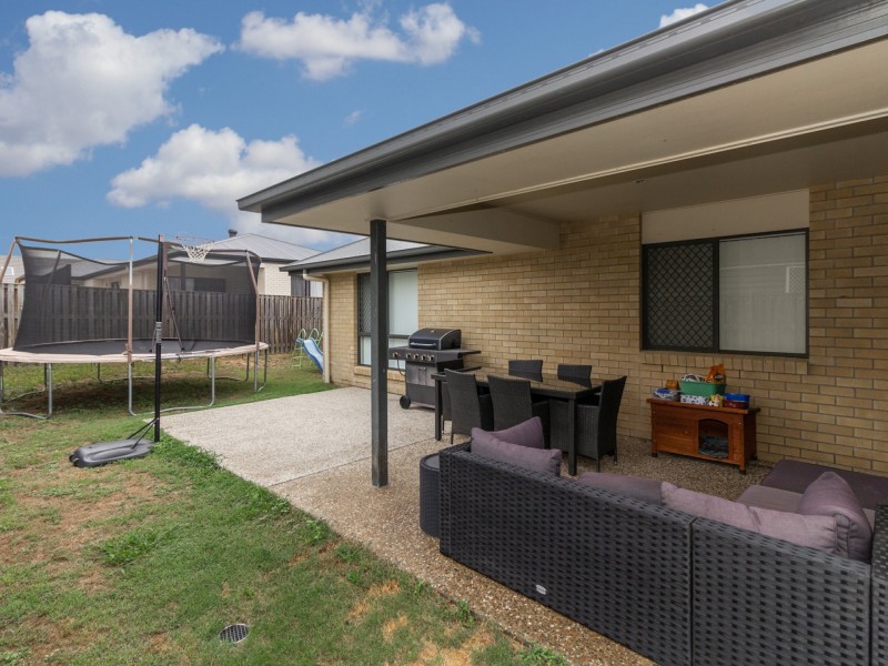 74A Redgum Drive, Regents Park QLD 4118