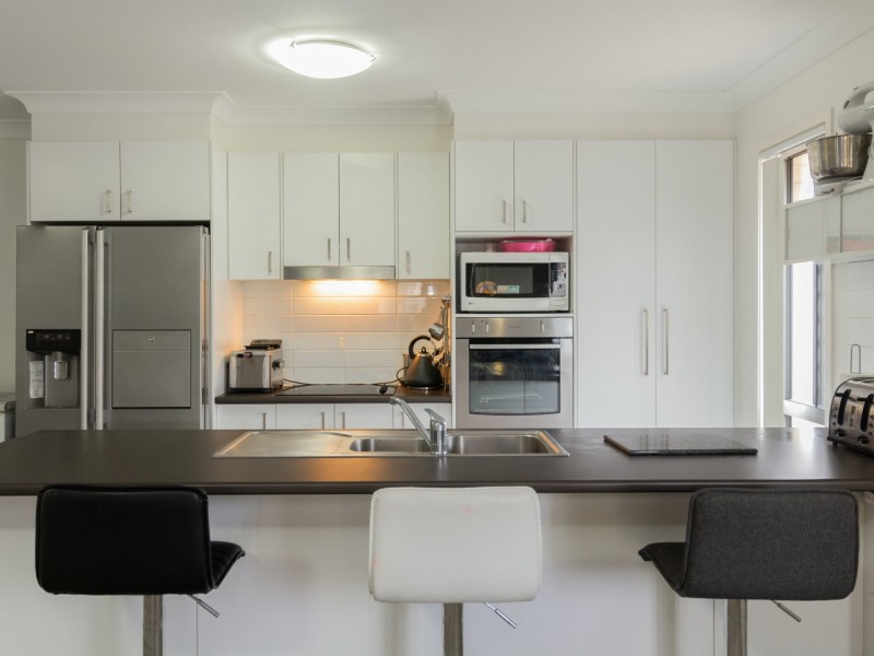 74A Redgum Drive, Regents Park QLD 4118
