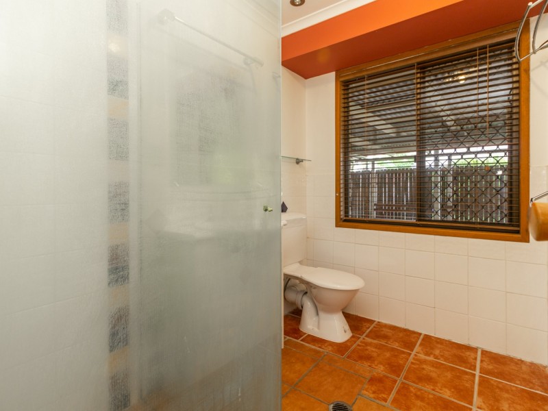 96 Estramina Road, Regents Park QLD 4118