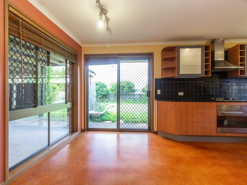 96 Estramina Road, Regents Park QLD 4118