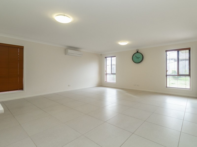 11 The Avenue, Heathwood QLD 4110