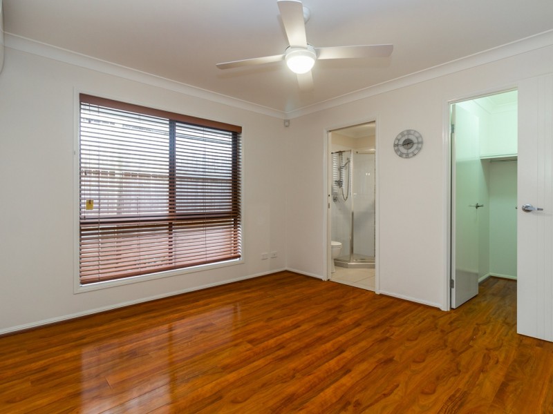 11 The Avenue, Heathwood QLD 4110