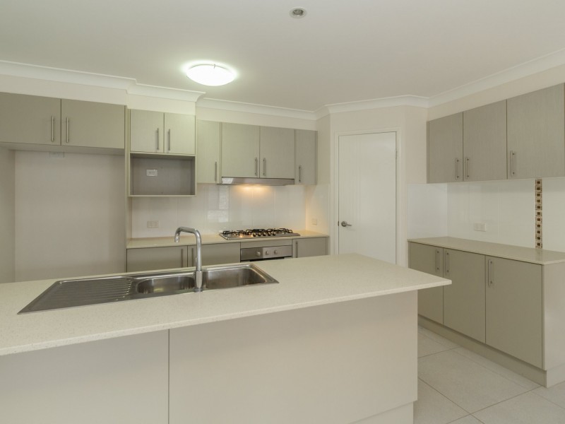 11 The Avenue, Heathwood QLD 4110