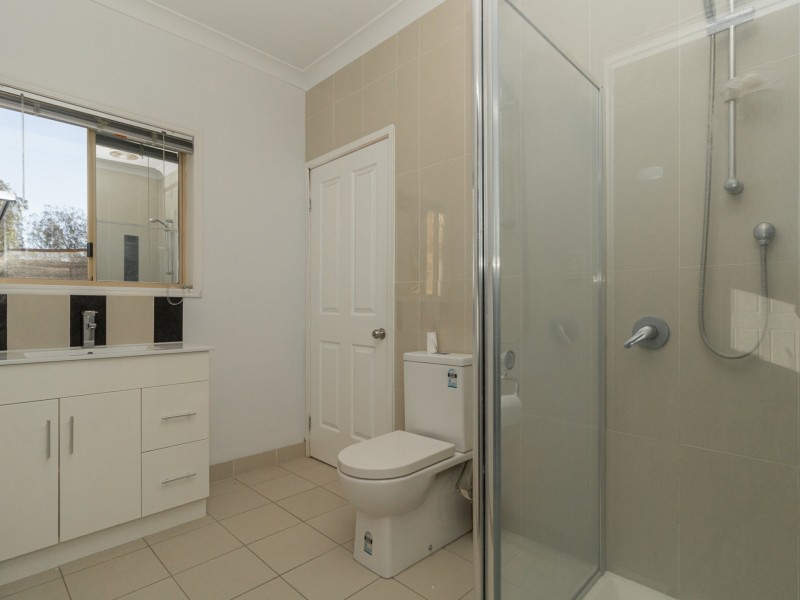 12 Edenlea Drive, Meadowbrook QLD 4131