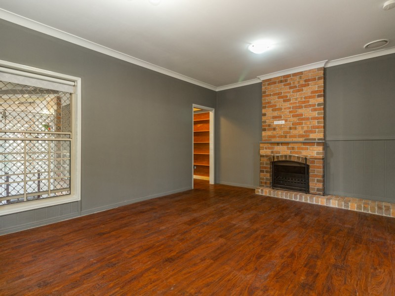 12 Edenlea Drive, Meadowbrook QLD 4131