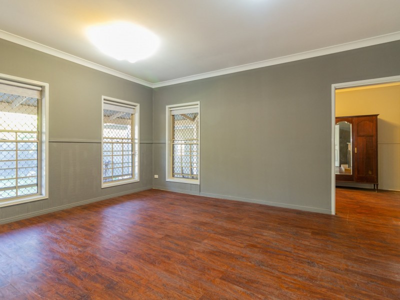 12 Edenlea Drive, Meadowbrook QLD 4131