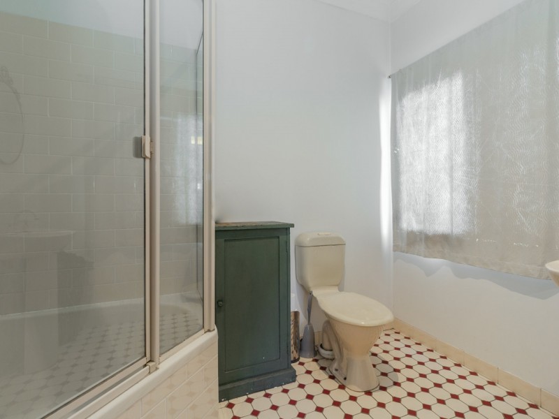 2 Cambridge Crescent, Forest Lake QLD 4078
