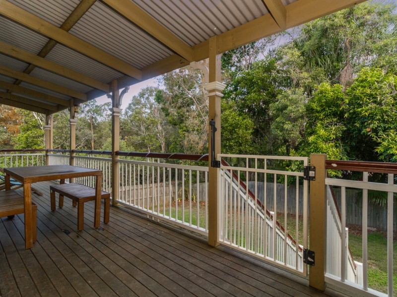 2 Cambridge Crescent, Forest Lake QLD 4078