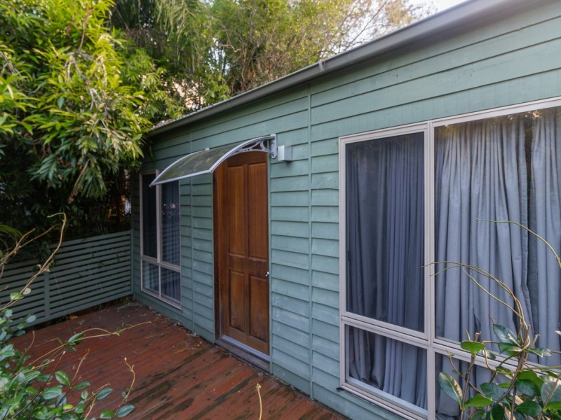 2 Cambridge Crescent, Forest Lake QLD 4078