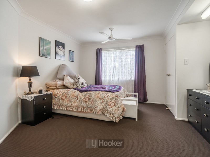 4 Bron Court, Loganlea QLD 4131