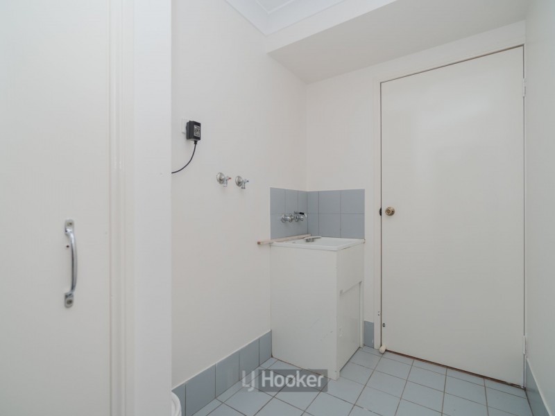 4 Bron Court, Loganlea QLD 4131