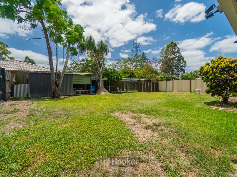 4 Bron Court, Loganlea QLD 4131