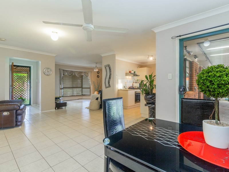 27 Lakeview Drive, Logan Reserve QLD 4133