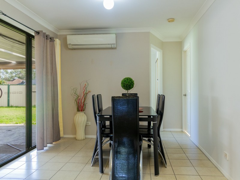 27 Lakeview Drive, Logan Reserve QLD 4133