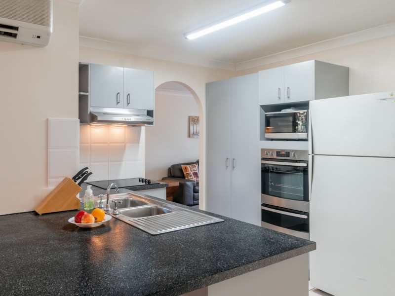 52 Gordonia Drive, Regents Park QLD 4118