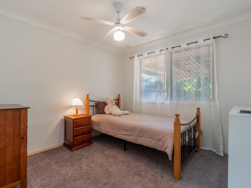 52 Gordonia Drive, Regents Park QLD 4118