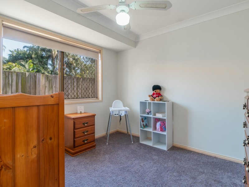 52 Gordonia Drive, Regents Park QLD 4118