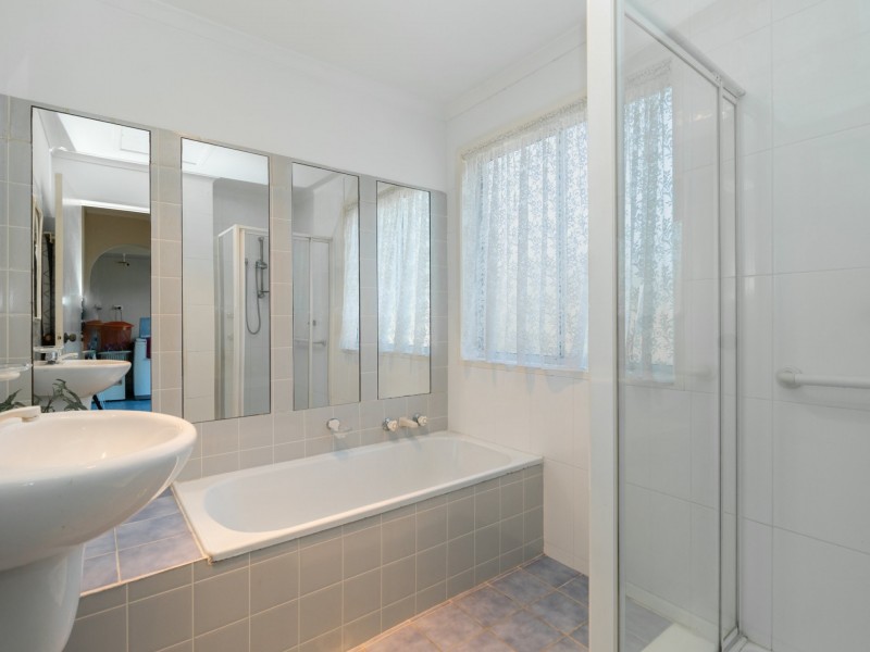 62 Crump Street, Holland Park West QLD 4121