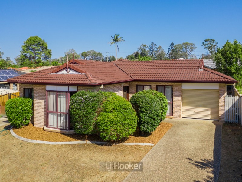 5 Mooloolah Court, Hillcrest QLD 4118
