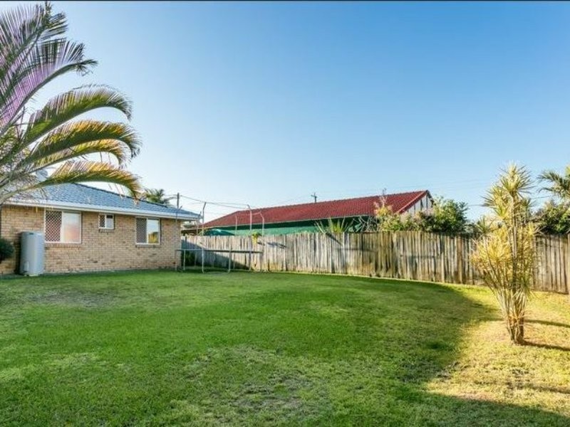 4 Gingko Crescent, Regents Park QLD 4118
