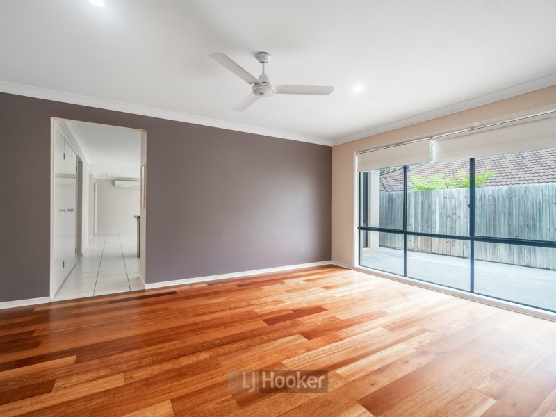 16 Parkside Place, Forest Lake QLD 4078