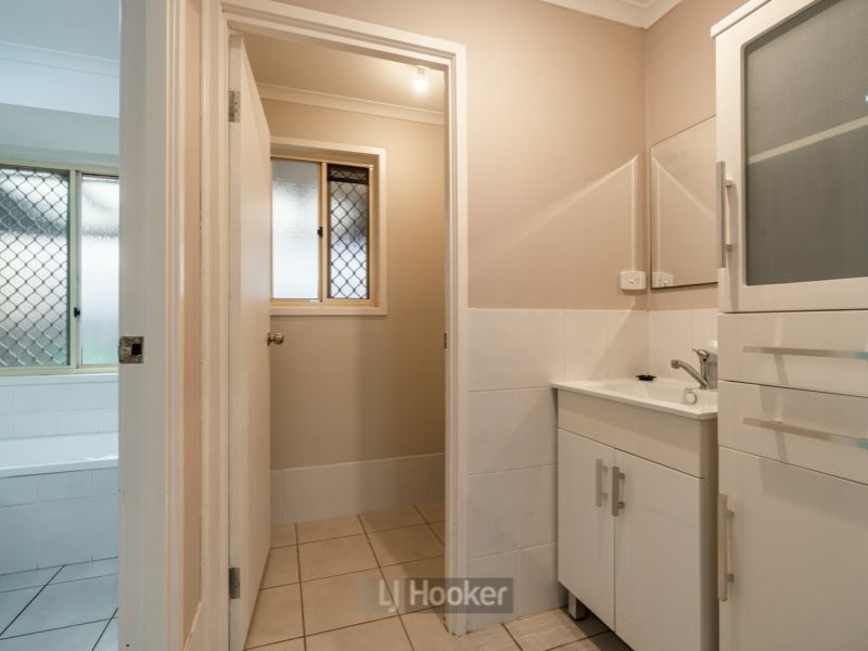 4 Kilby Street, Crestmead QLD 4132